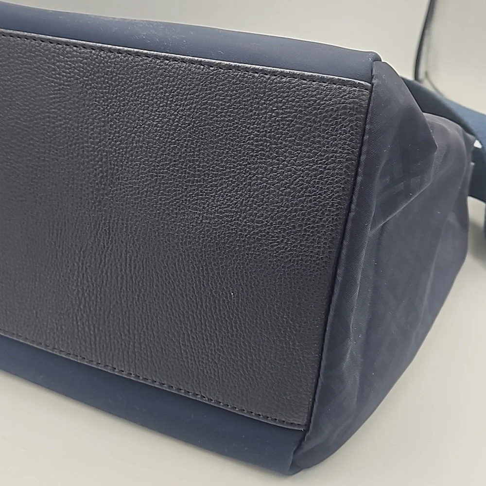 Tommy Hilfiger Duffle Bag